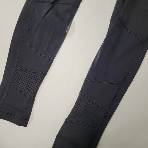 Lululemon Wunder Under Mix & Mesh Black Luxtreme Leggings Size 4 - Picture 4 of 8